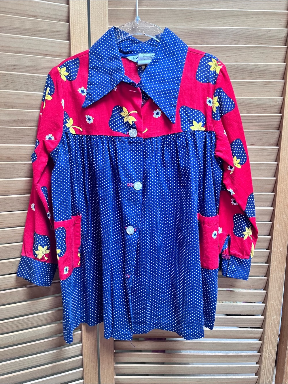 70s Vintage Girls Polka Dot Strawberry Floral Button-Up Top